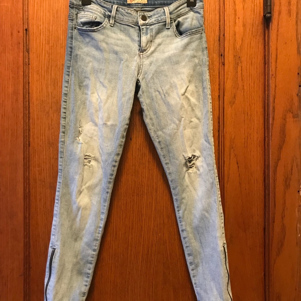 Guess distressed jeans